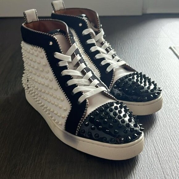 Mens Christian Louboutin Shoes - Picture 2 of 3